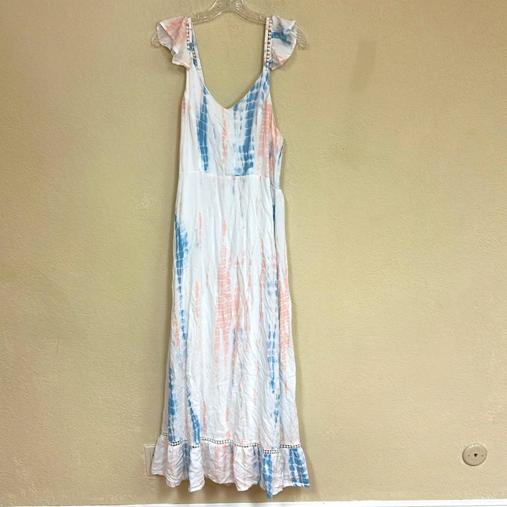 Elegant Tie-Dye Maxi Dress